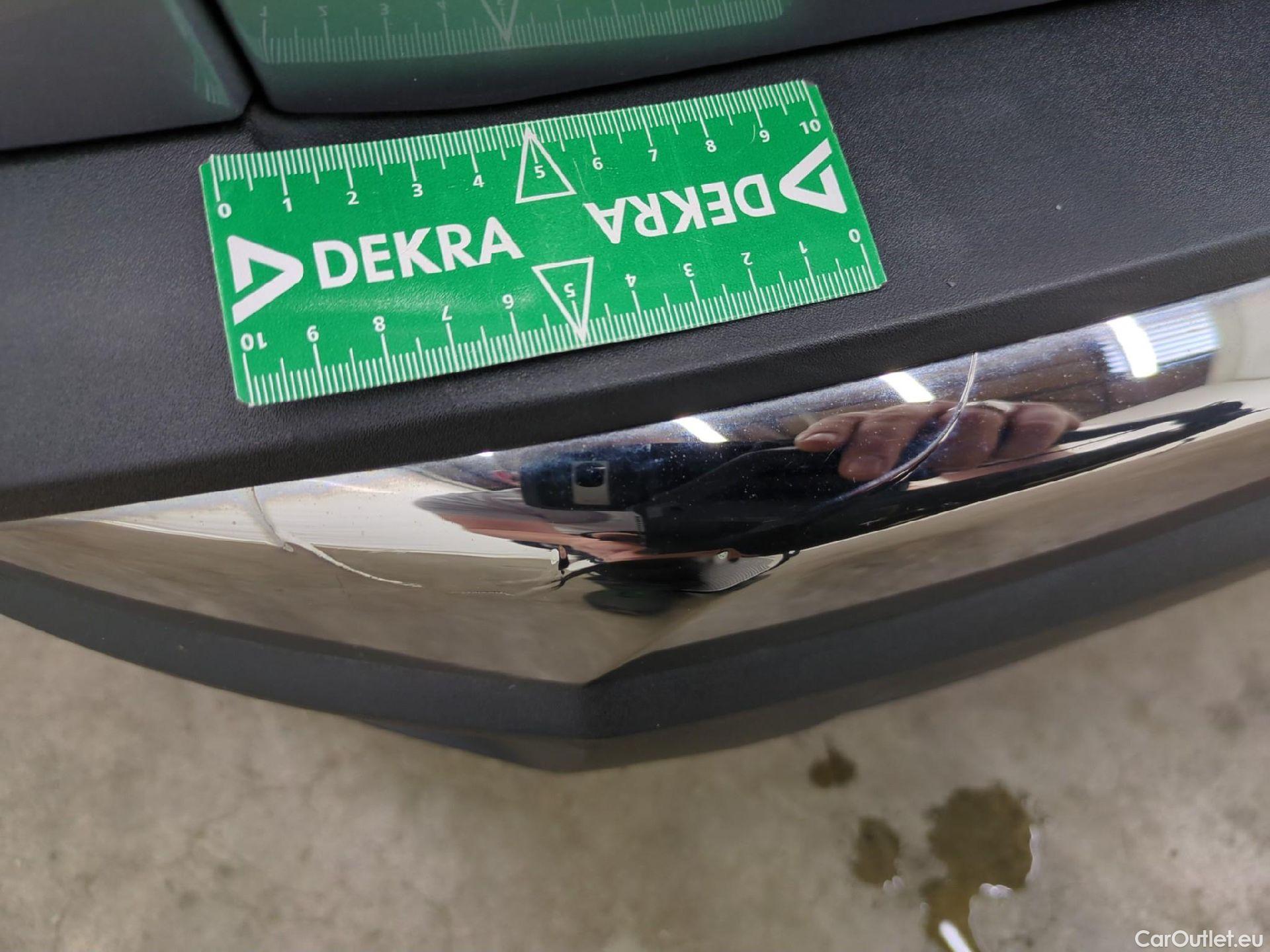  Peugeot  3008  Active Business 1.5 HDi 130CV BVA8 E6d #29