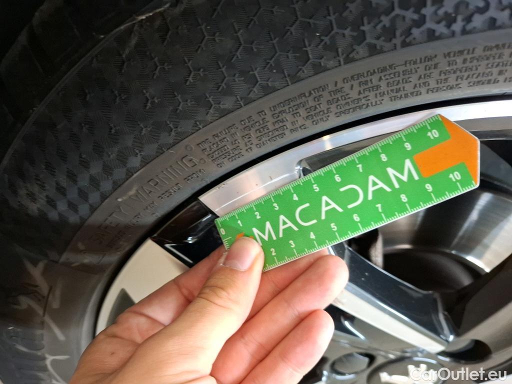  Peugeot  2008  Allure Business 1.5 HDi 130CV BVA8 E6d #9