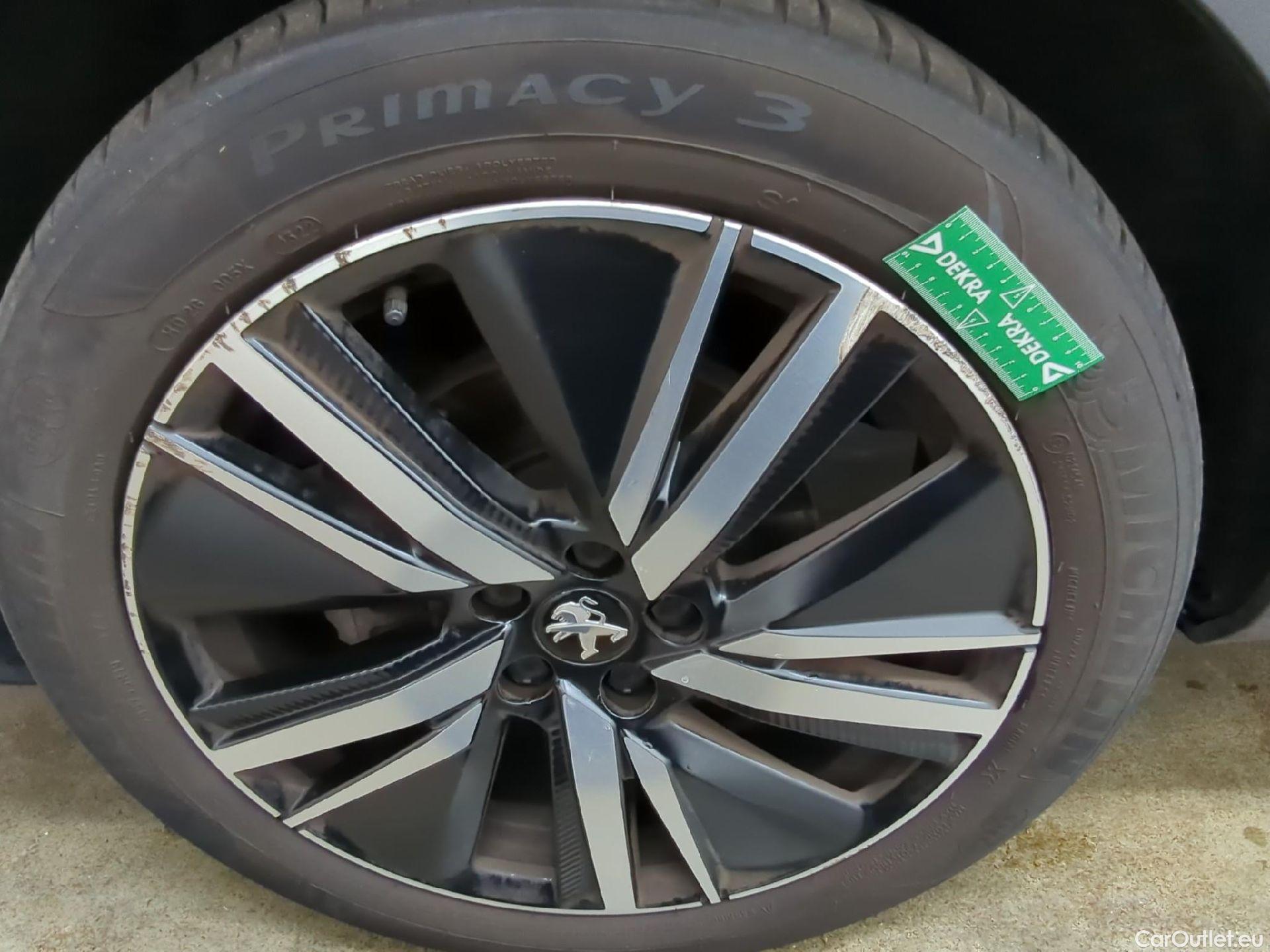  Peugeot  5008 PEUGEOT  / 2020 / 5P / SUV BlueHDi 130 S&S EAT8 GT Pack #7