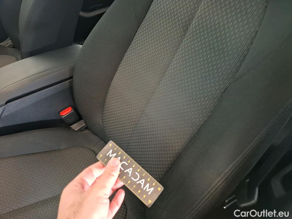  Bmw  Serie 1 BMW Série 1 / 2019 / 5P / Berline 116i DKG7 Business Design #7