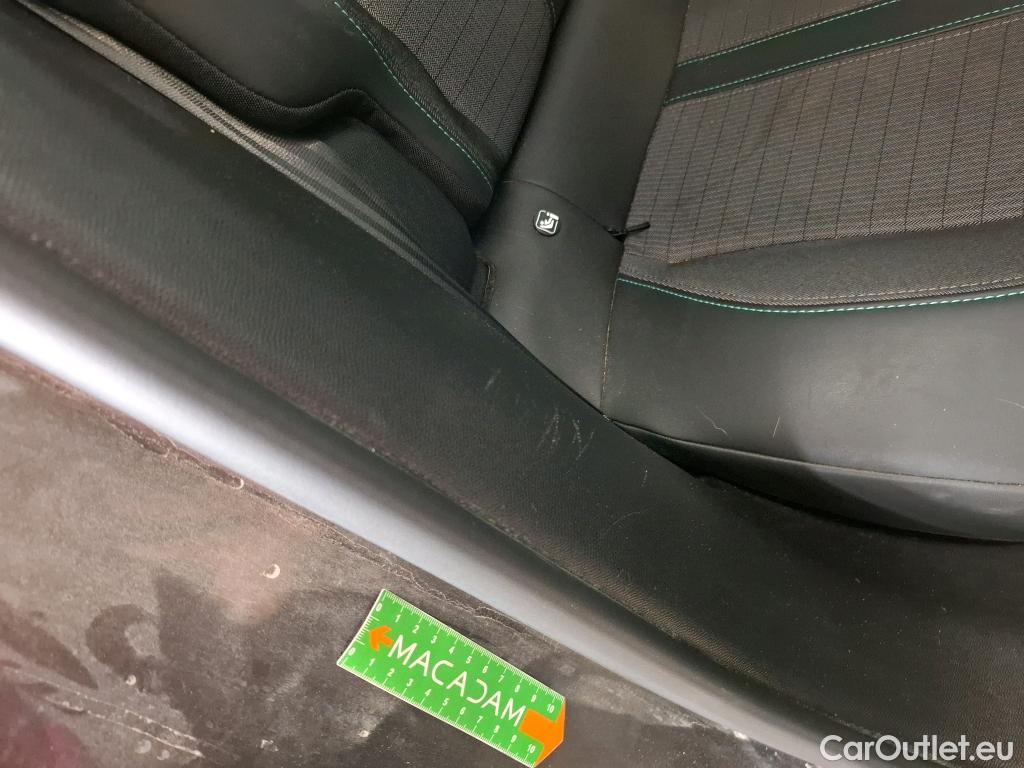  Peugeot  2008  Allure Business 1.5 HDi 130CV BVA8 E6d #20