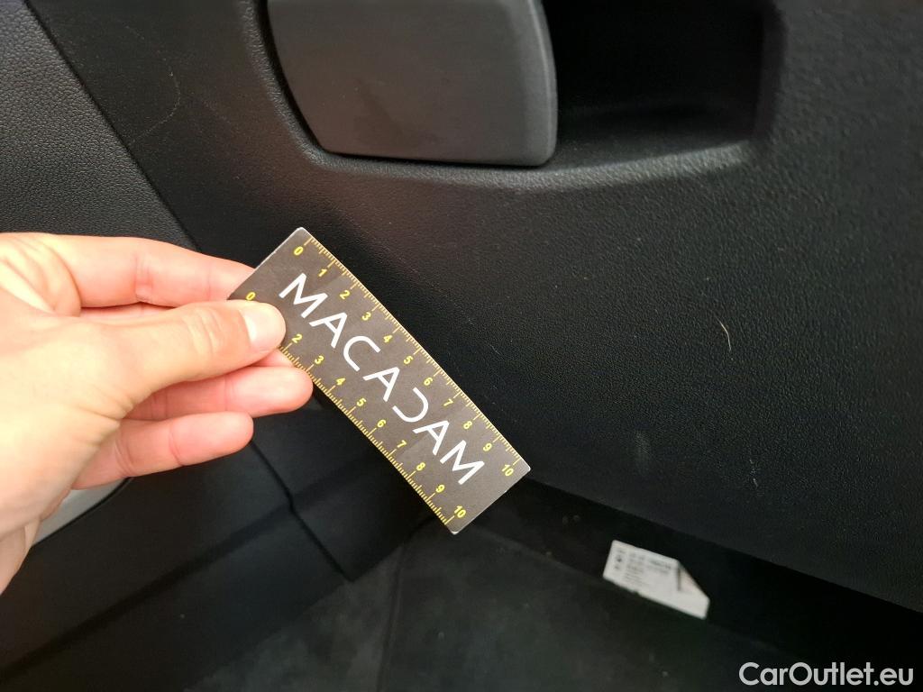  Bmw  Serie 1 BMW Série 1 / 2019 / 5P / Berline 116i DKG7 Business Design #7