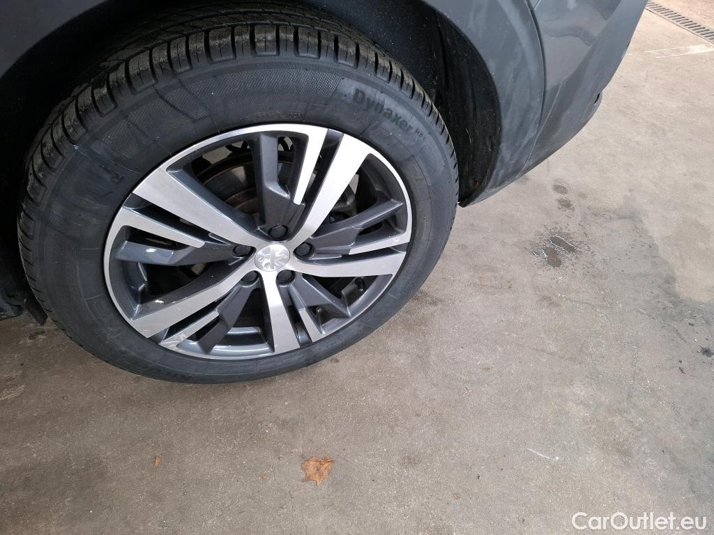  Peugeot  5008  Allure 1.2 PureTech 130CV BVM6 7 Sieges E6d #4