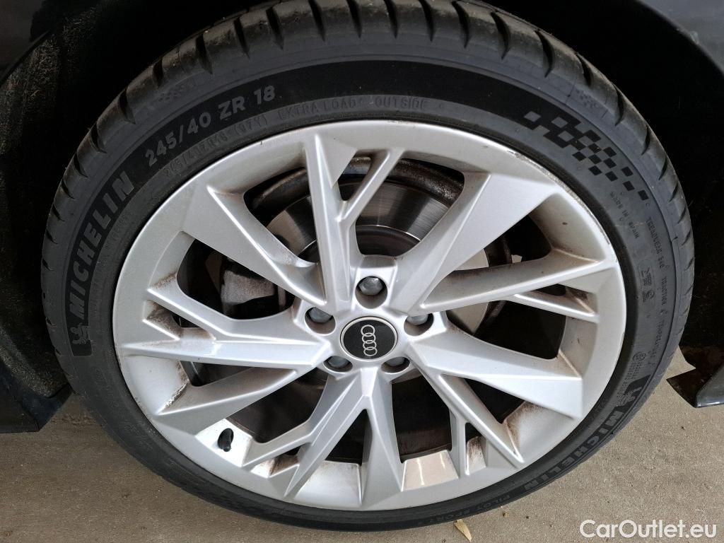  Audi  A5 Sportback AUDI  / 2019 / 5P / Berline 40 TDI 190 S TRONIC 7 BUSI LINE SB #13