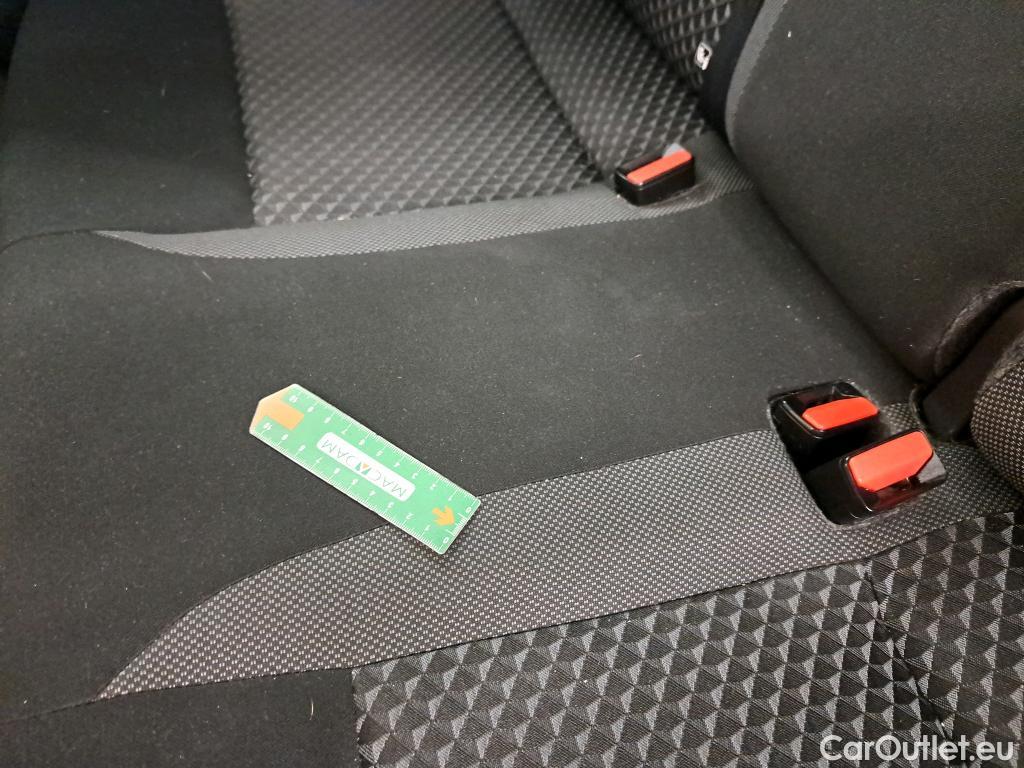  Nissan  Micra NISSAN  / 2016 / 5P / Berline IG-T 100 Business Edition #12