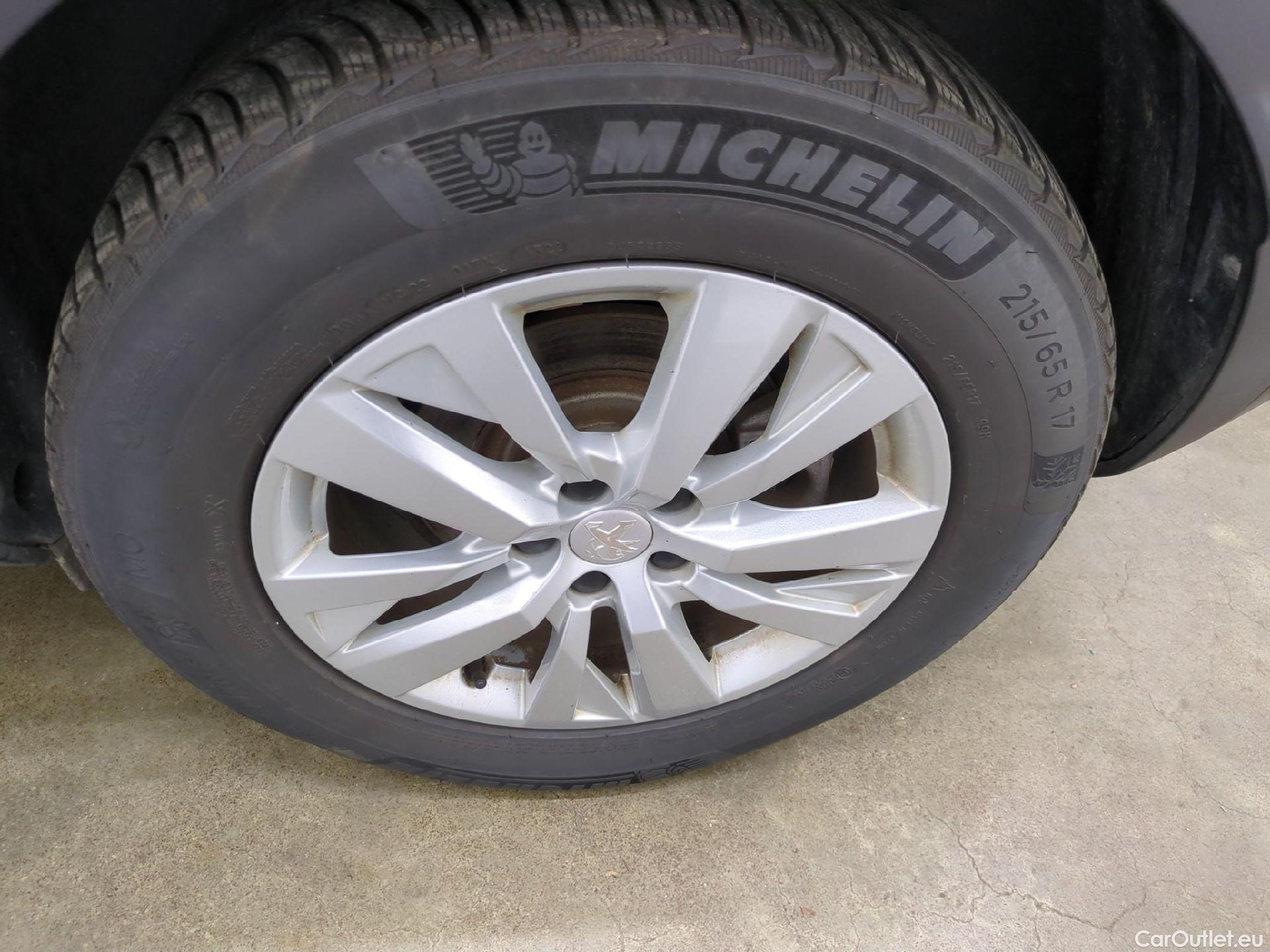  Peugeot  3008  Active Business 1.5 HDi 130CV BVA8 E6d #12