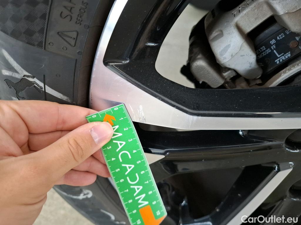  Peugeot  2008  Allure Business 1.5 HDi 130CV BVA8 E6d #34