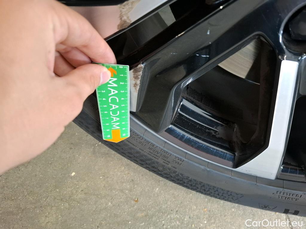  Peugeot  2008  Allure Business 1.5 HDi 130CV BVA8 E6d #14