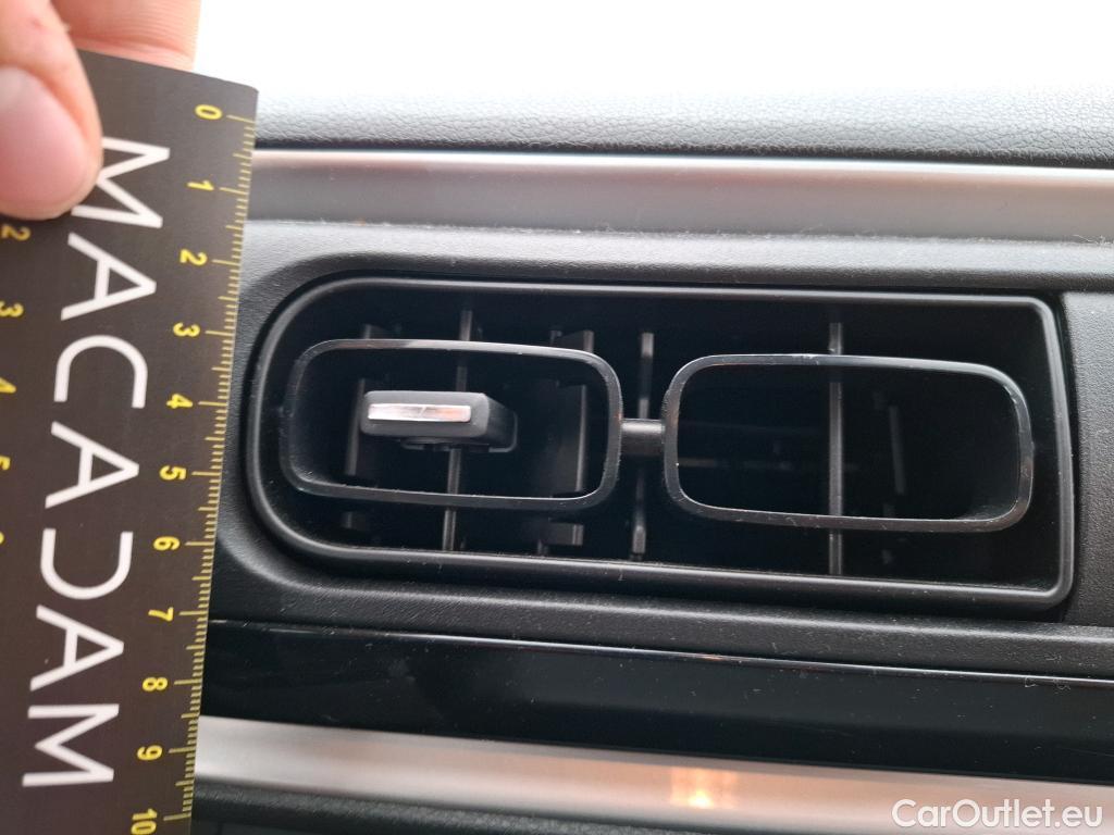  Citroen  C3  Feel 1.2 PureTech 80CV BVM5 E6 #7