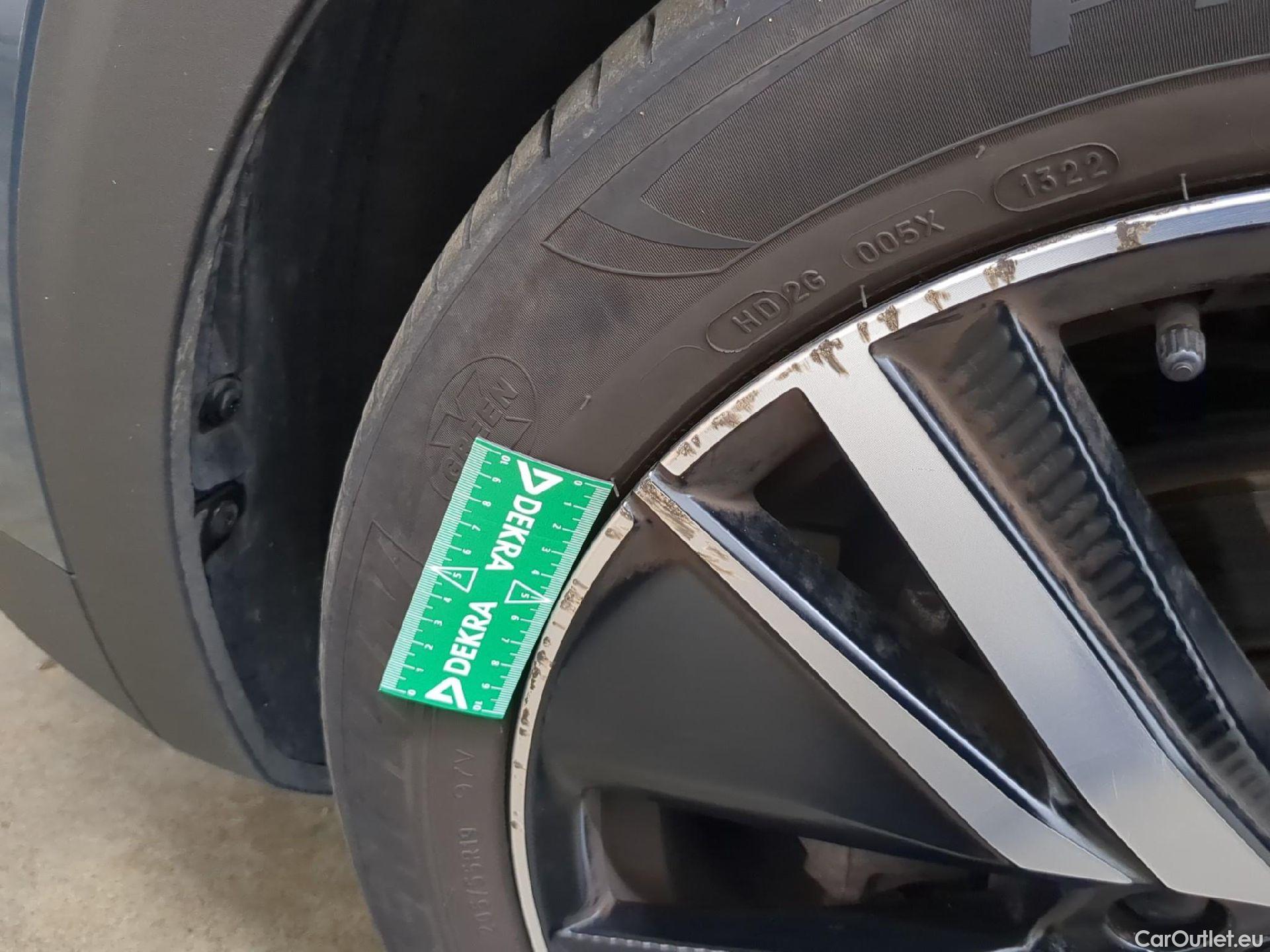  Peugeot  5008 PEUGEOT  / 2020 / 5P / SUV BlueHDi 130 S&S EAT8 GT Pack #10