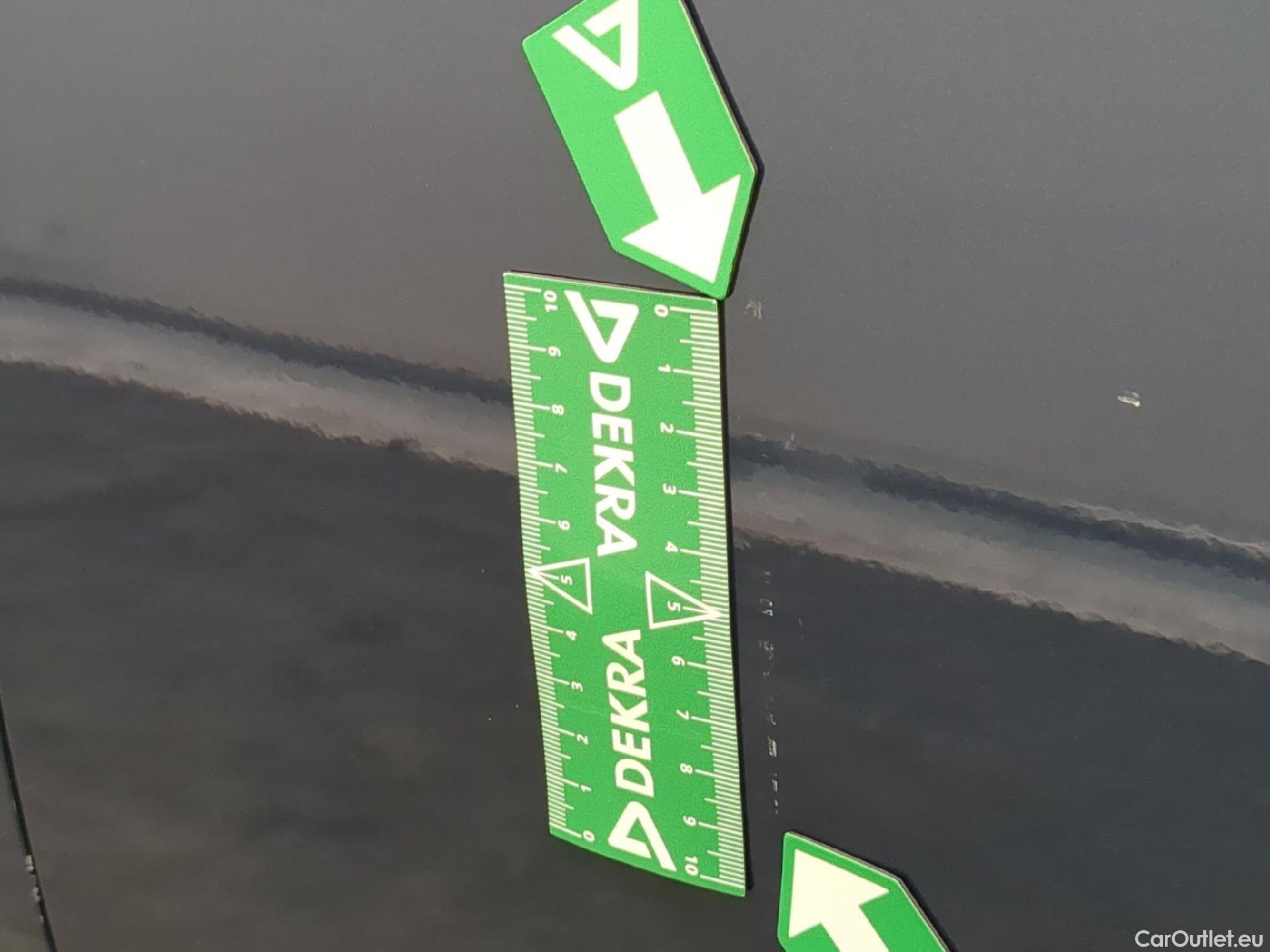  Peugeot  5008 PEUGEOT  / 2020 / 5P / SUV BlueHDi 130 S&S EAT8 GT Pack #19