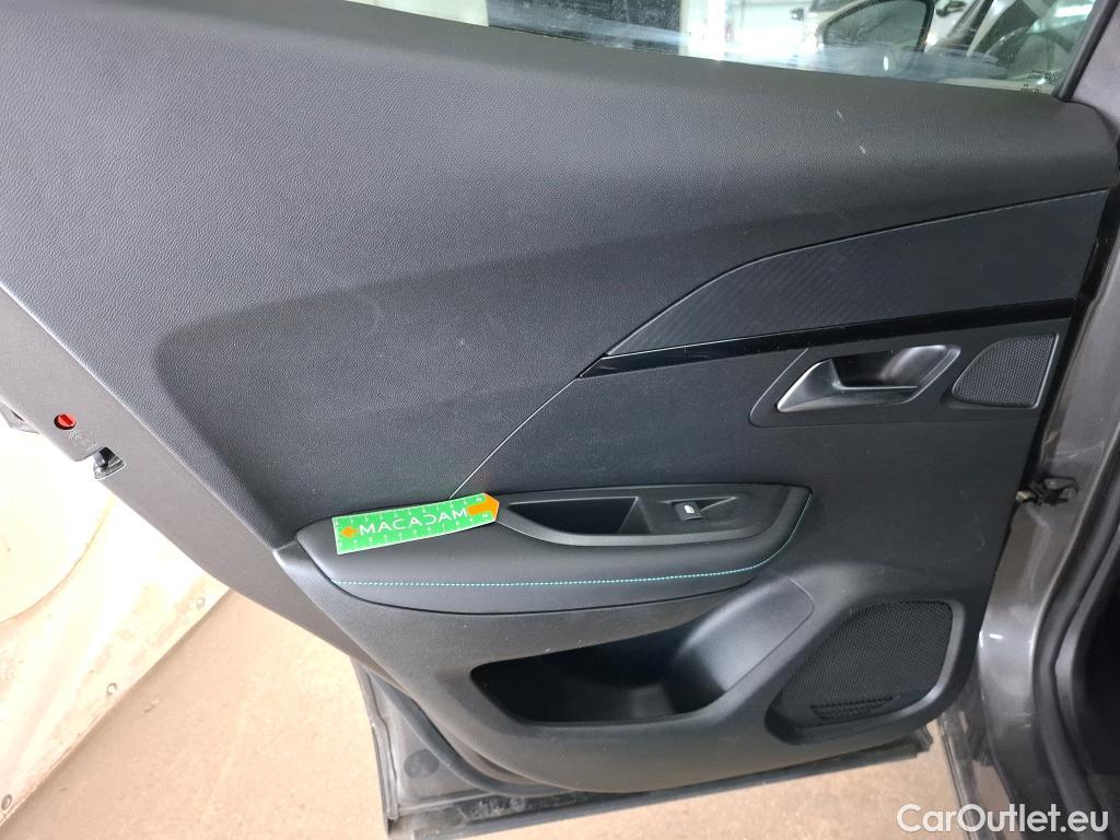  Peugeot  2008  Allure Business 1.5 HDi 130CV BVA8 E6d #18