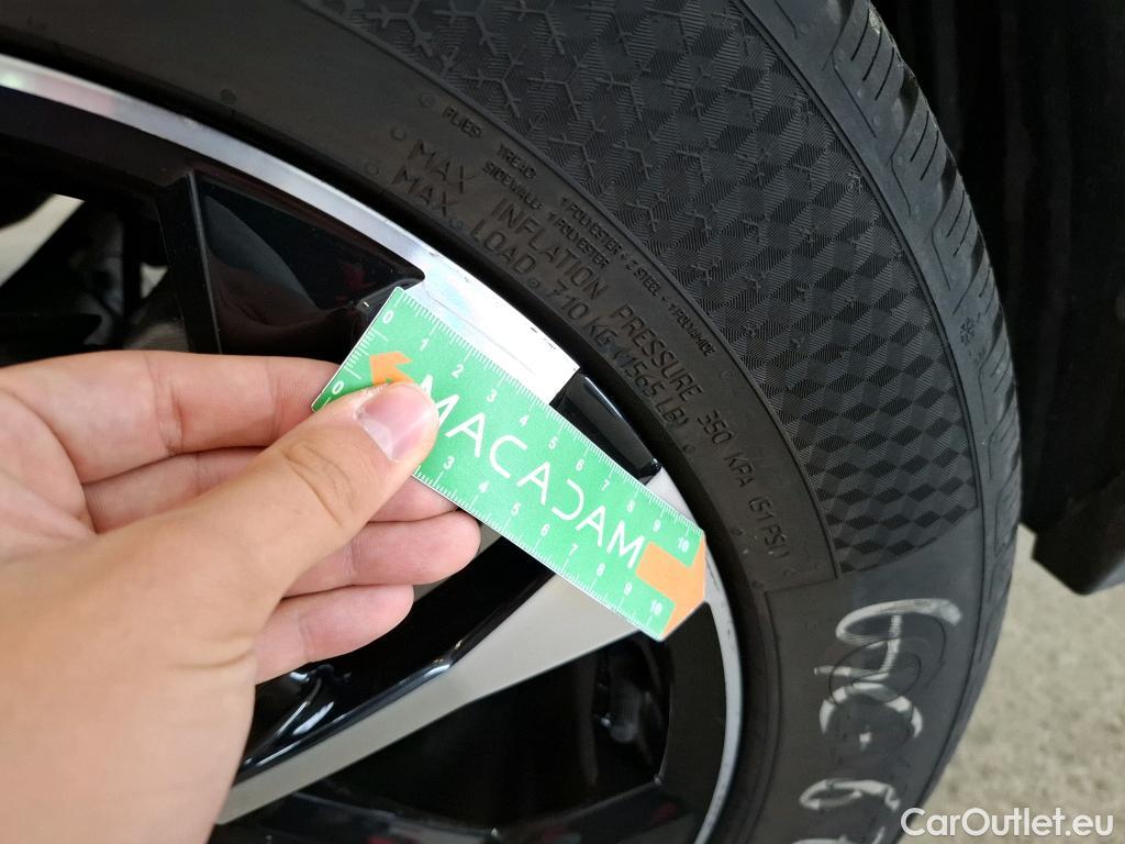  Peugeot  2008  Allure Business 1.5 HDi 130CV BVA8 E6d #30