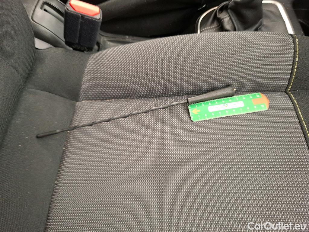  Citroen  C3  Shine Business 1.2 PureTech 110CV BVM6 E6d #17