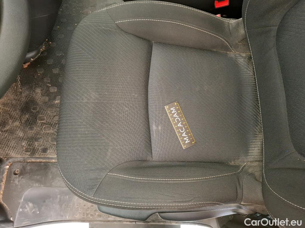  Renault  Trafic RENAULT  / 2019 / 4P / Fourgon tole FG GCF L1H1 1000 Energy dCi 145 EDC #27