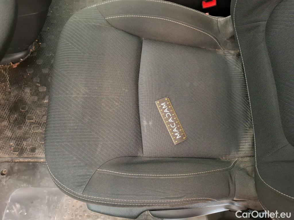  Renault  Trafic RENAULT  / 2019 / 4P / Fourgon tole FG GCF L1H1 1000 Energy dCi 145 EDC #26