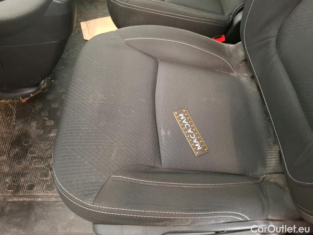  Renault  Trafic RENAULT  / 2019 / 4P / Fourgon tole FG GCF L1H1 1000 Energy dCi 145 EDC #25