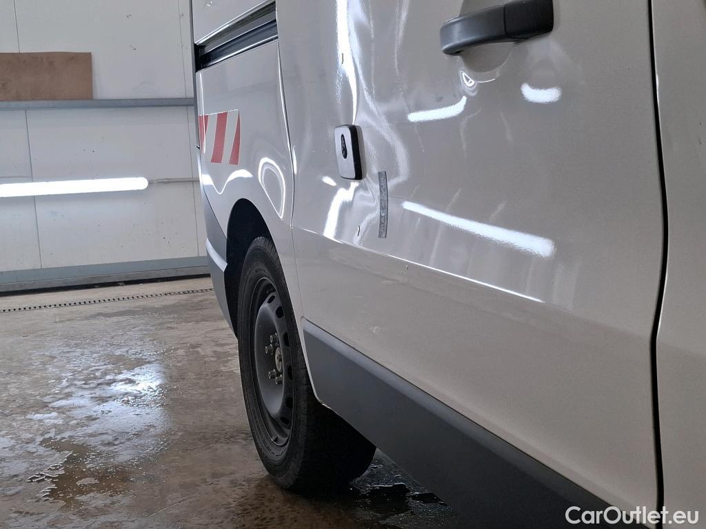  Renault  Trafic RENAULT  / 2019 / 4P / Fourgon tole FG GCF L1H1 1000 Energy dCi 145 EDC #8