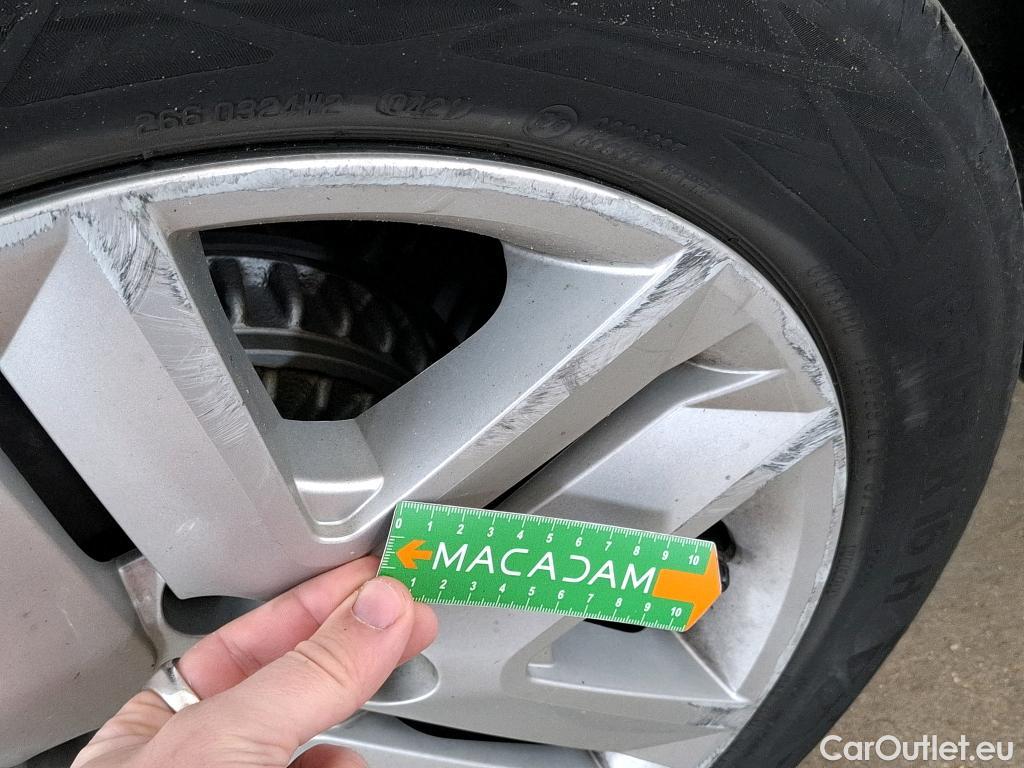  Renault  Clio  V Business 1.0 TCe 90CV BVM6 E6d #69