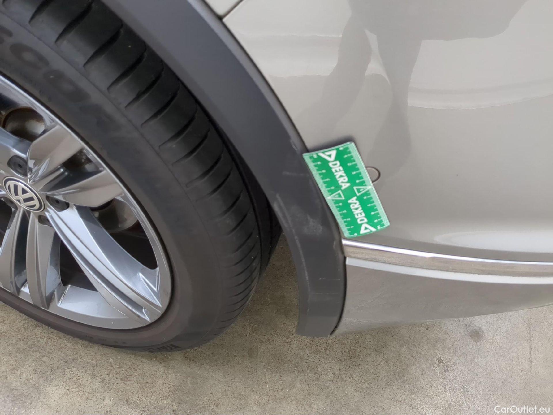  Volkswagen  Tiguan  Carat Exclusive 1.5 TSI 150 DSG7 Pack R Line #25