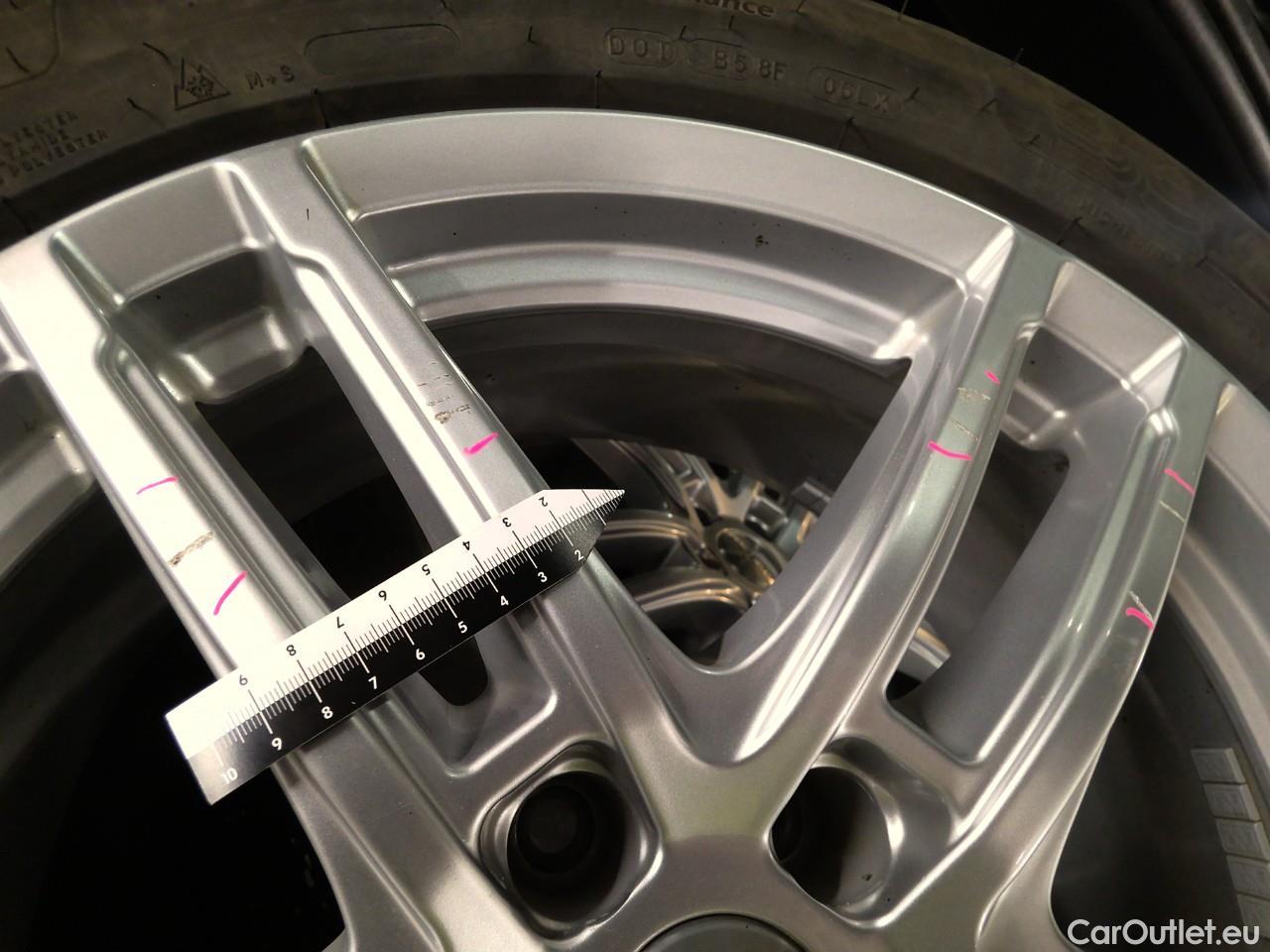  Mercedes  EQC  400 SE Edition 4Matic Aut #8