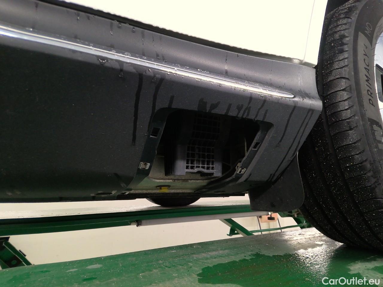  Mercedes  EQC  400 SE Edition 4Matic Aut #2