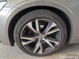  Volvo  V60 VOLVO  / 2018 / 5P / STATION WAGON D3 R-DESIGN #18