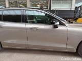  Volvo  V60 VOLVO  / 2018 / 5P / STATION WAGON D3 R-DESIGN #56