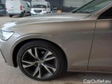  Volvo  V60 VOLVO  / 2018 / 5P / STATION WAGON D3 R-DESIGN #90