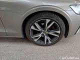  Volvo  V60 VOLVO  / 2018 / 5P / STATION WAGON D3 R-DESIGN #97