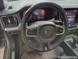  Volvo  V60 VOLVO  / 2018 / 5P / STATION WAGON D3 R-DESIGN #110