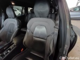 Volvo  V60 VOLVO  / 2018 / 5P / STATION WAGON D3 R-DESIGN #132