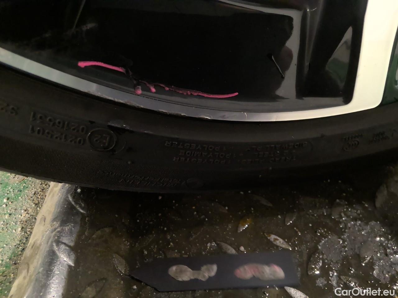  Volvo  V60  T6 350 +Dark Rec. AWD Aut #5