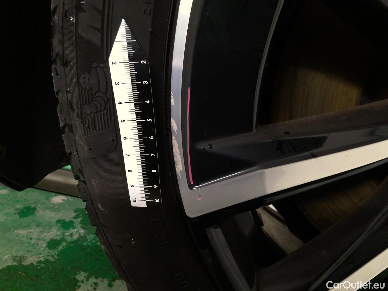  Volvo  V60  T6 350 +Dark Rec. AWD Aut #3