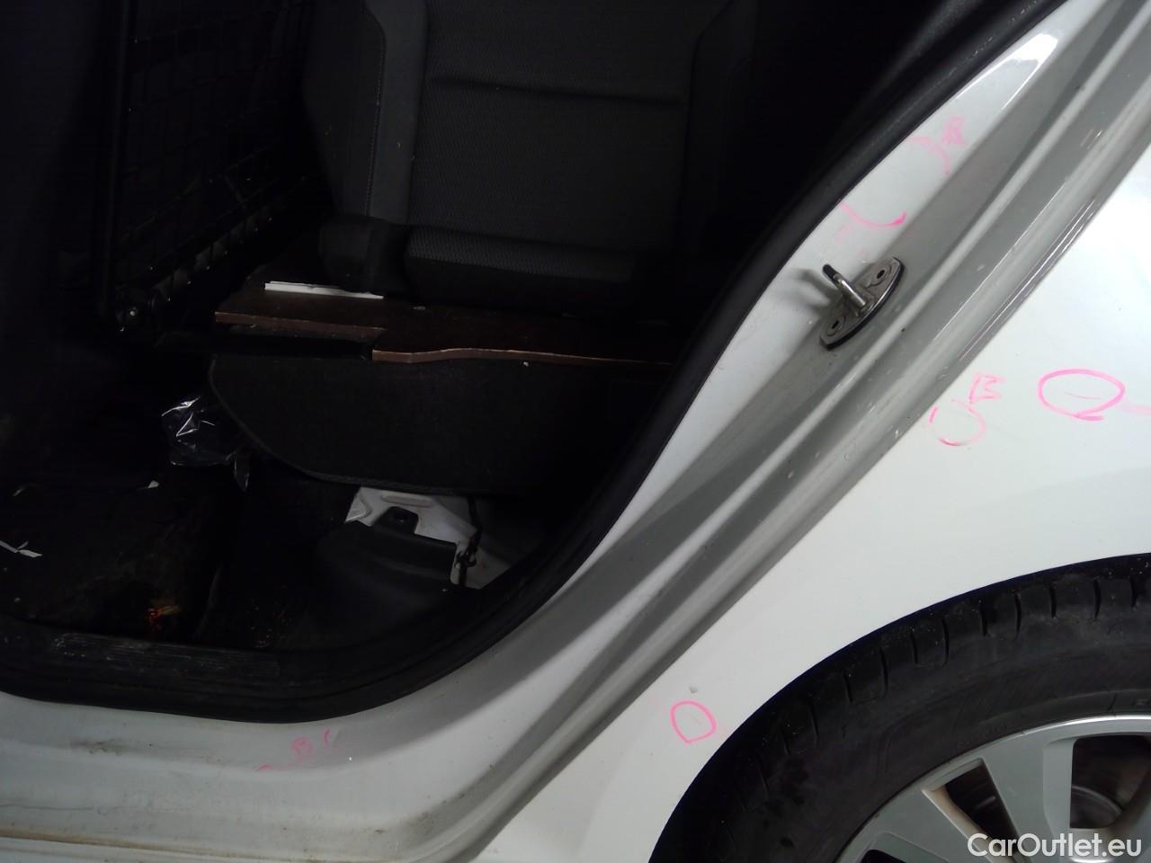  Volkswagen  Golf  Sp.Combi TDI 150 4M #25