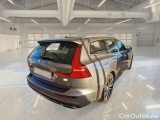  Volvo  V60 VOLVO  / 2019 / 5P / STATION WAGON T6 PLUG-IN AWD AUTOM.INSCR.EXPR. #2