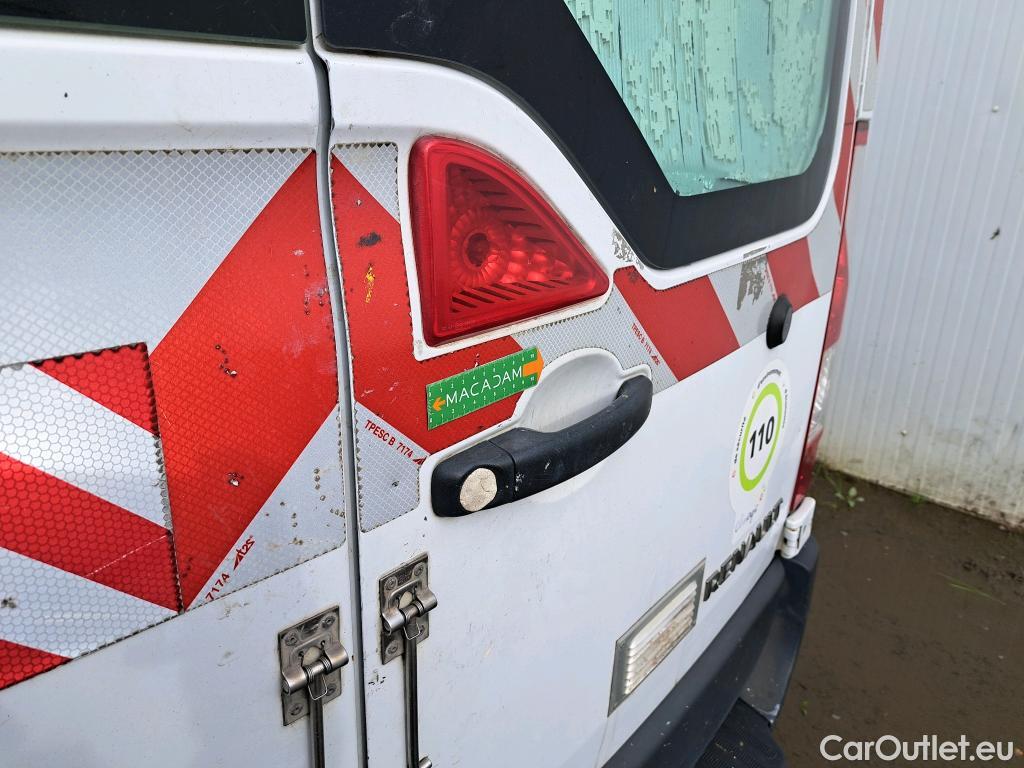  Renault  Master  III Fourgon L3H2 3 5 Grand Confort dCi 145CV BVM6 E6 #17