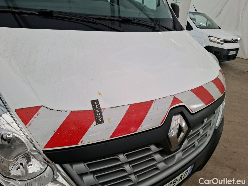  Renault  Master  III Fourgon L2H2 3 5 Grand Confort dCi 130CV BVM6 7 Sieges E6 #15