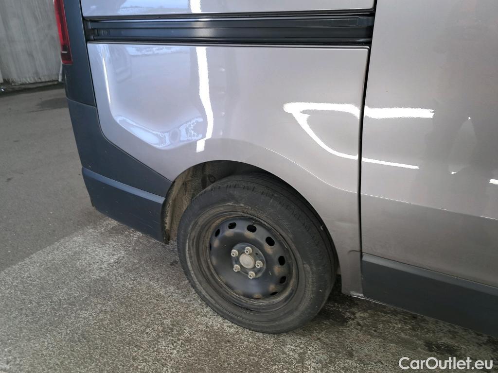  Renault  Trafic  Fourgon L1H1 1200 Confort 1.6 dCi 120CV BVM6 E6dT #81