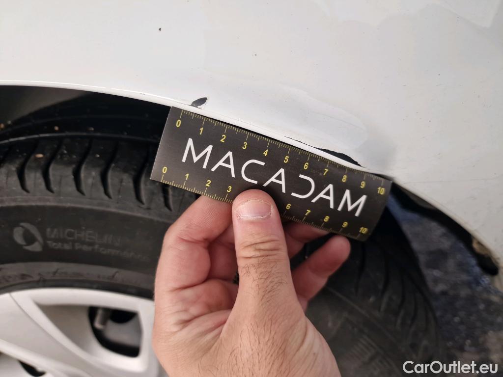  Renault  Clio  IV Air 1.5 dCi 75CV BVM5 E6 #26