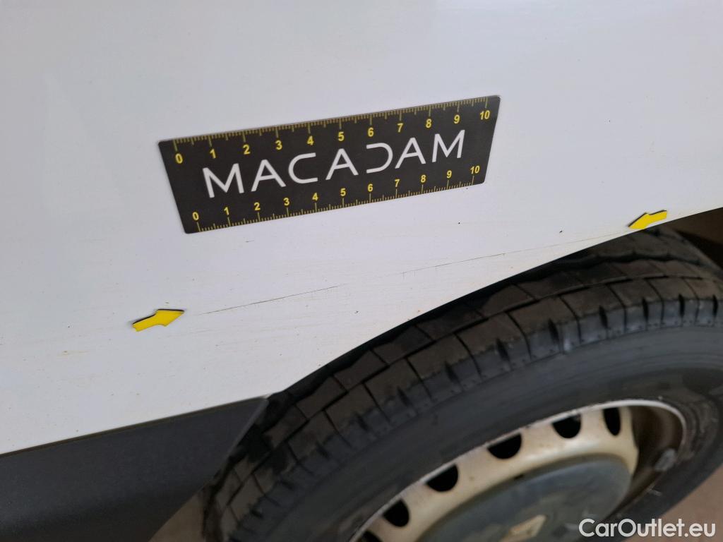  Renault  Master  III Fourgon L2H2 3 5 Grand Confort dCi 130CV BVM6 7 Sieges E6 #68