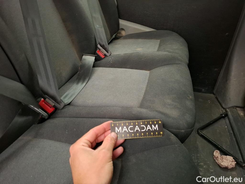  Renault  Master  III Fourgon L2H2 3 5 Grand Confort dCi 130CV BVM6 7 Sieges E6 #57