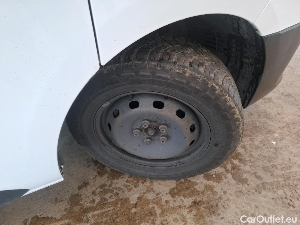  Renault  Trafic  III Fourgon L1H1 1200 Confort 1.6 dCi 120CV BVM6 E6dT #31