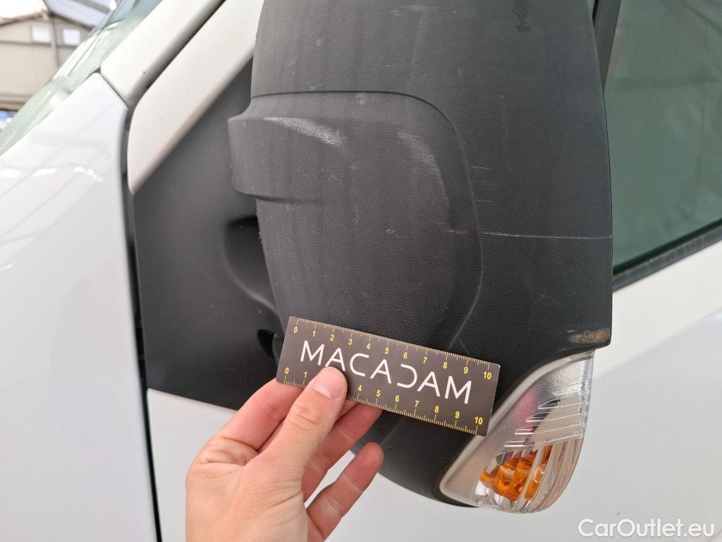  Renault  Master  III Fourgon L2H2 3 5 Grand Confort dCi 130CV BVM6 7 Sieges E6 #61