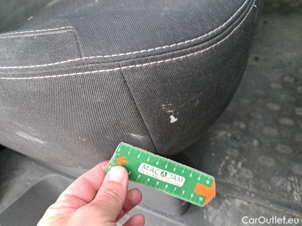  Renault  Trafic  Fourgon L1H1 1200 Confort 1.6 dCi 120CV BVM6 E6dT #46