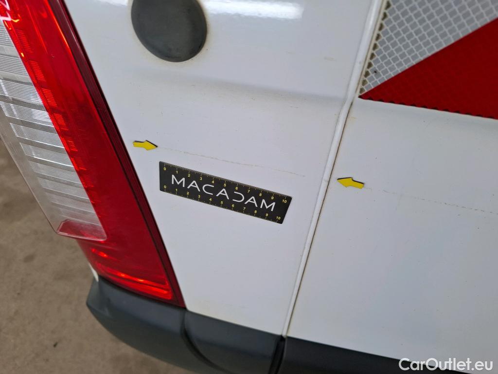  Renault  Master  III Fourgon L2H2 3 5 Grand Confort dCi 130CV BVM6 7 Sieges E6 #71