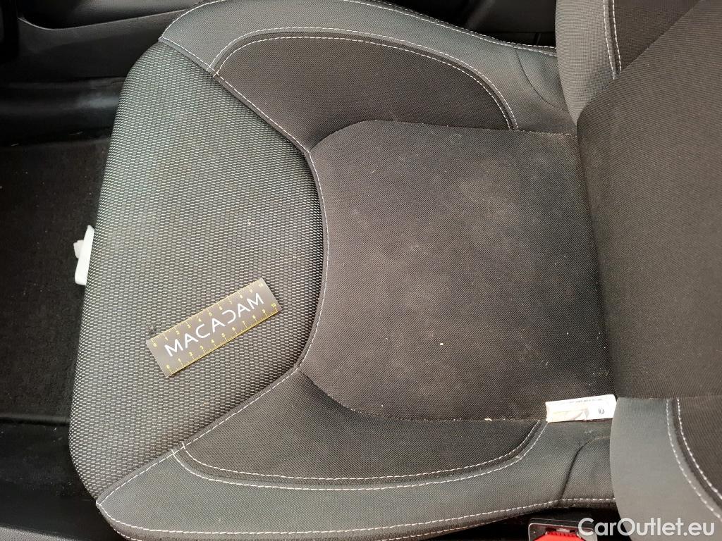  Renault  Clio  IV Air MediaNav 1.5 dCi 75CV BVM5 E6 #19