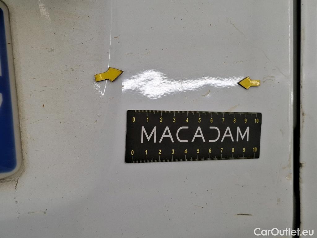  Renault  Master  III Fourgon L2H2 3 5 Grand Confort dCi 130CV BVM6 7 Sieges E6 #44