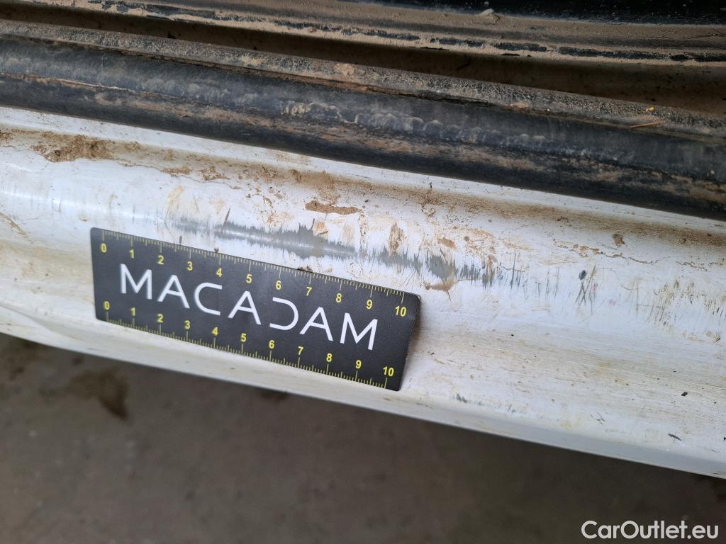  Renault  Master  III Fourgon L2H2 3 5 Grand Confort dCi 130CV BVM6 7 Sieges E6 #33