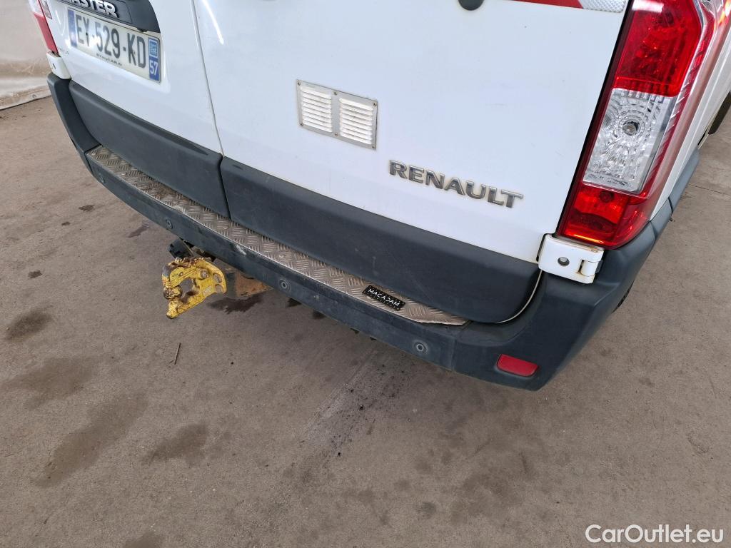  Renault  Master  III Fourgon L2H2 3 5 Grand Confort dCi 130CV BVM6 7 Sieges E6 #24